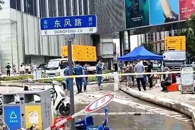 天津怡然硬件技术开发有限公司排涝突击队在排涝现场